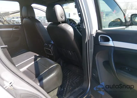 2005 Porsche Cayenne Turbo z USA, uszkodzony, nr VIN WP1AC29P95LA92320